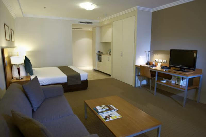 Apx Darling Harbour Aparthotel Sydney Esterno foto